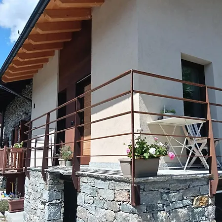 Holiday home Maison Massinod, Natura E Relax Roisan