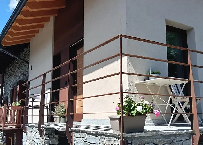 Holiday home Maison Massinod, Natura E Relax Roisan